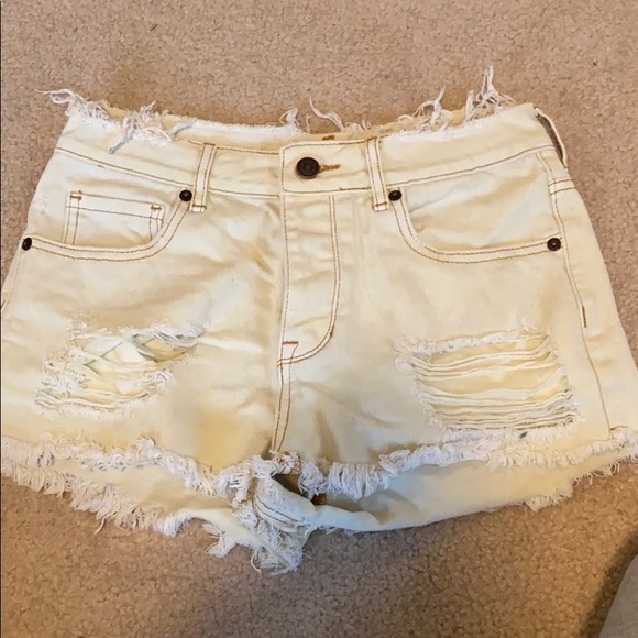 Brandy Melville Pants - Brandy Melville shorts